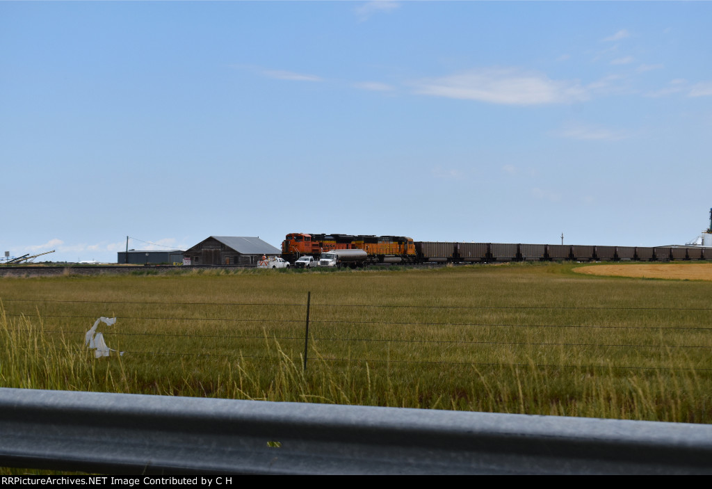 BNSF 8433/8948